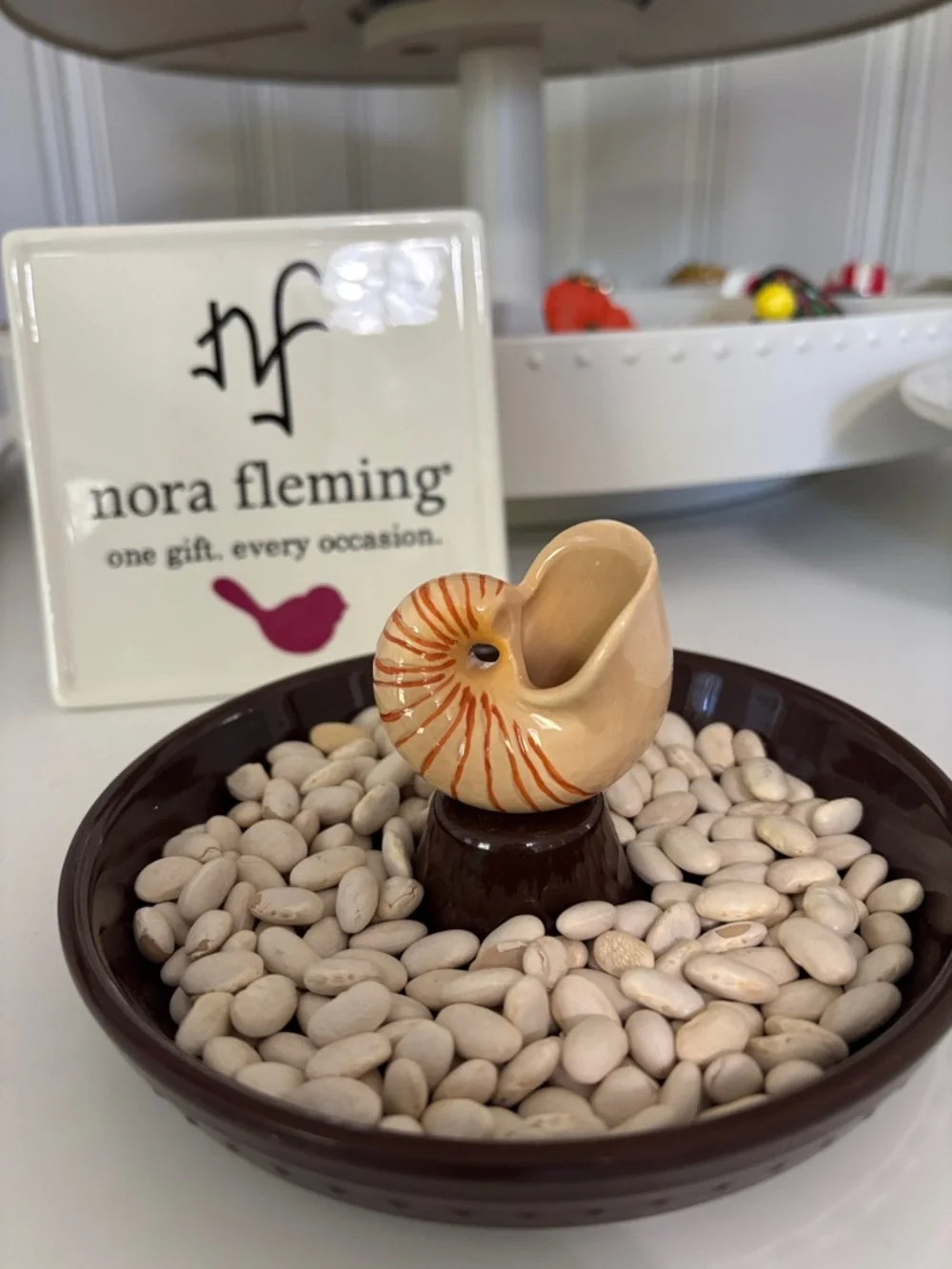 Nora Fleming Retired Shell mini ! - Picture 1 of 3